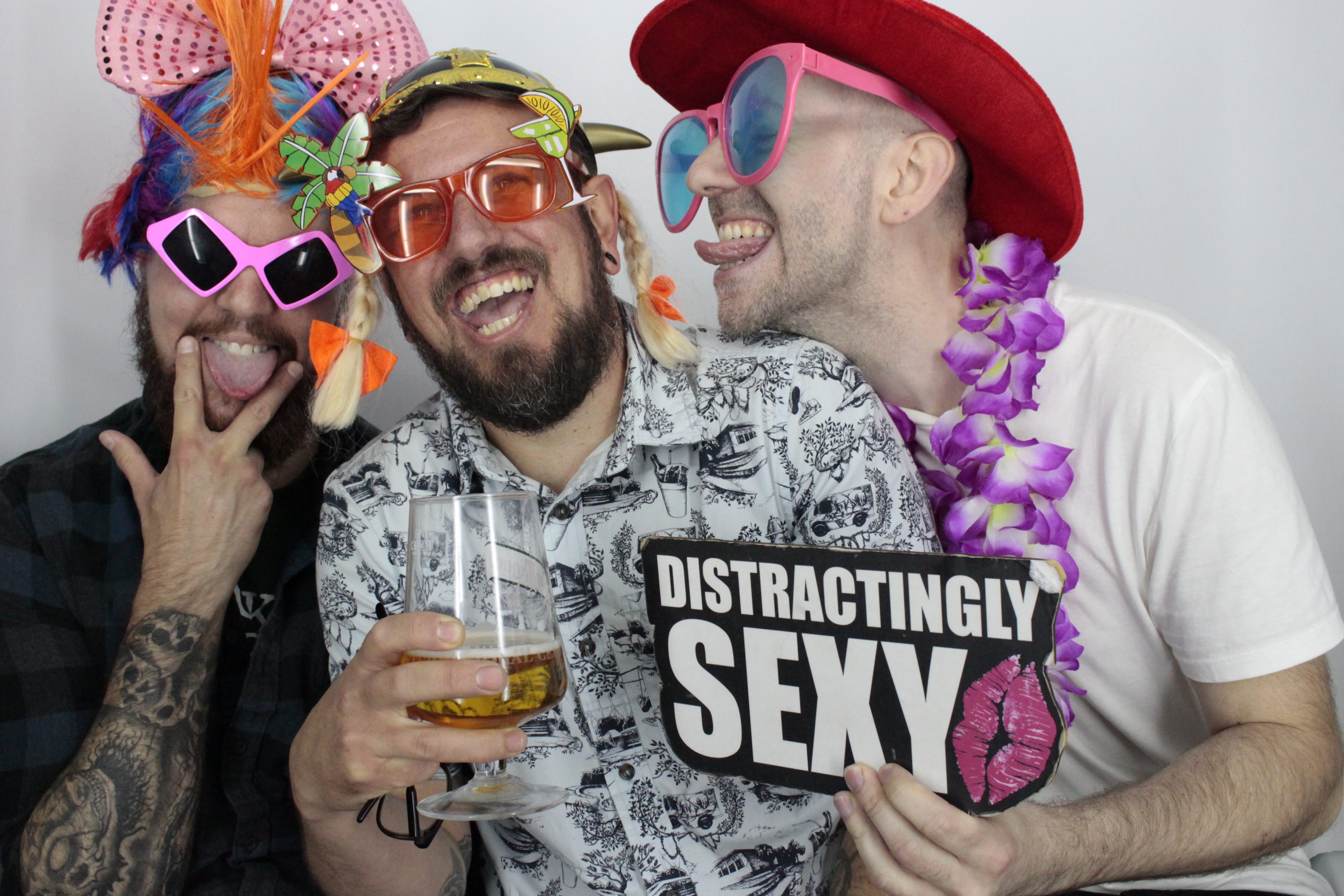 Beyond Retail Summer Awards Party | View more photos from the event at gallery.myphotoboothexperience.co.uk/u/MyPhotoBoothExperienceLtd/Beyond-Retail-Summer-Awards-Party